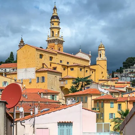 3 Pieces Avec Vue Sur Le Bastion * Ментона