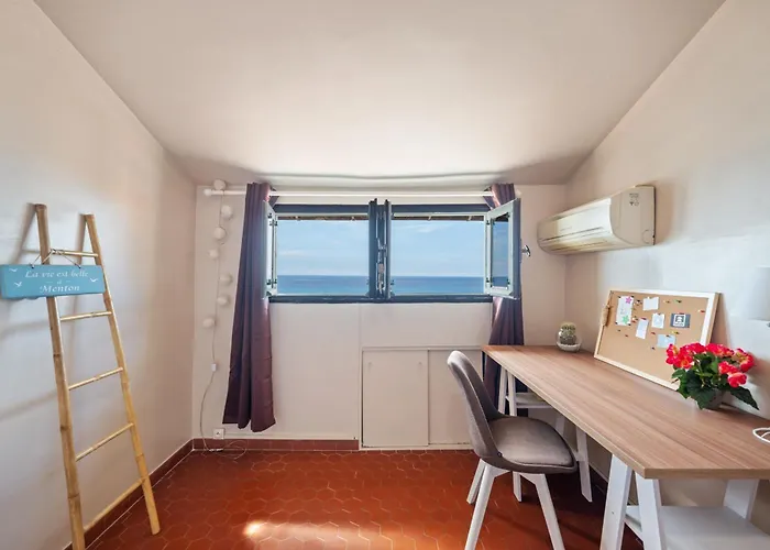 3 Pieces Avec Vue Sur Le Bastion Apartment