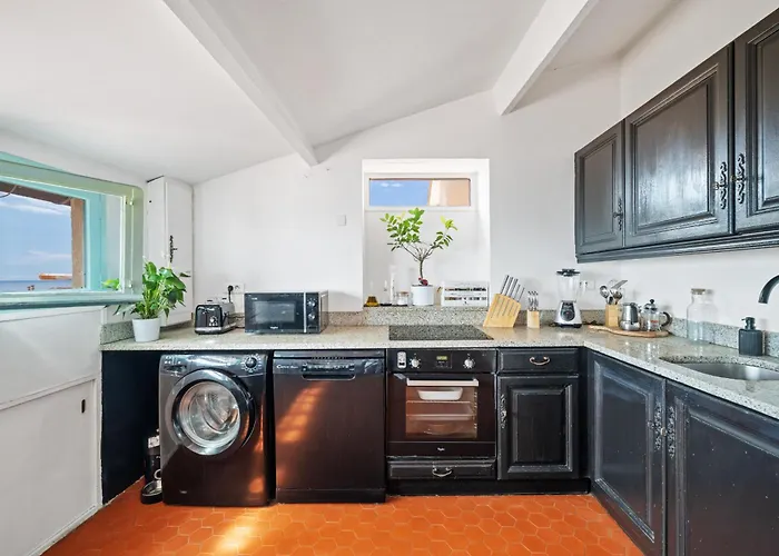 3 Pieces Avec Vue Sur Le Bastion * 芒通